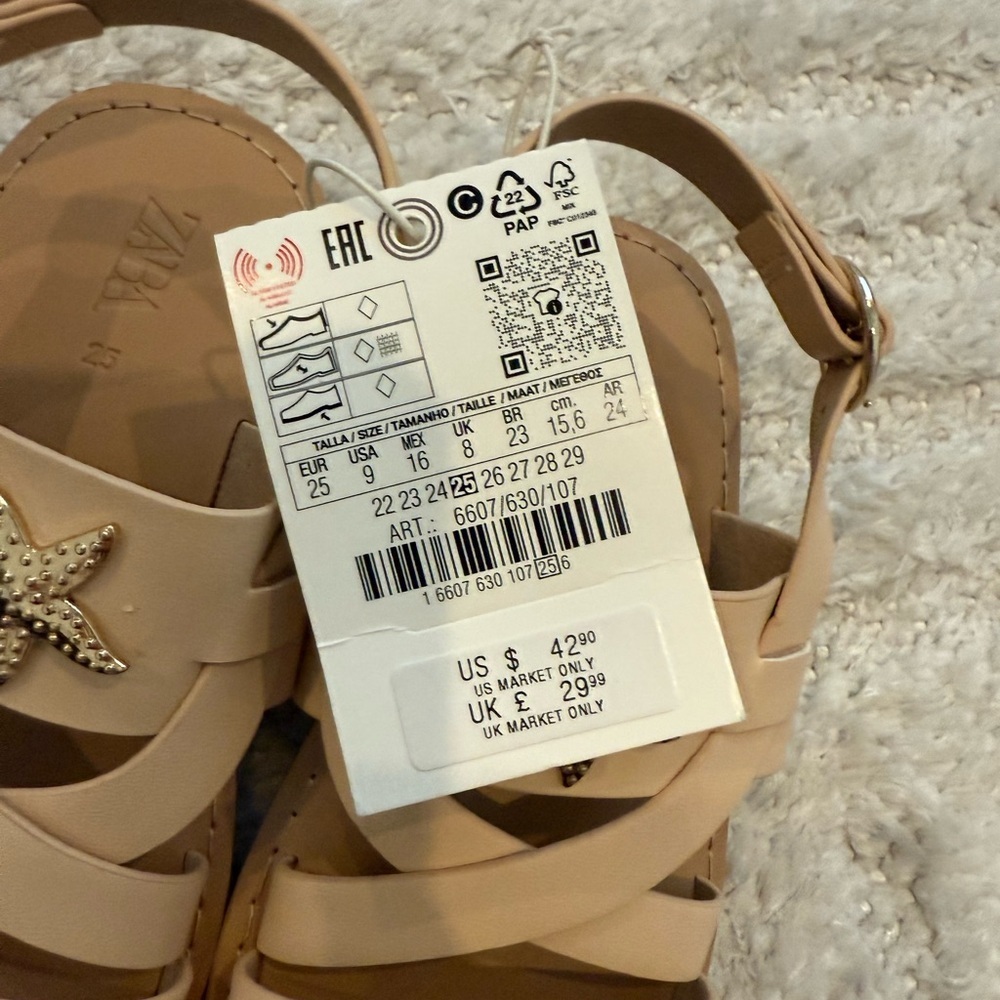 NWT - Toddler Girl Zara Nude Sandals with Gold Starfish Size 9 - Picture 4 of 5